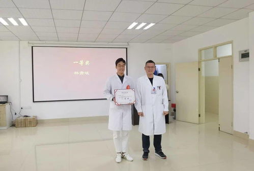 晉江市醫(yī)院成功舉辦2019級教學(xué)班心肺復(fù)蘇競賽